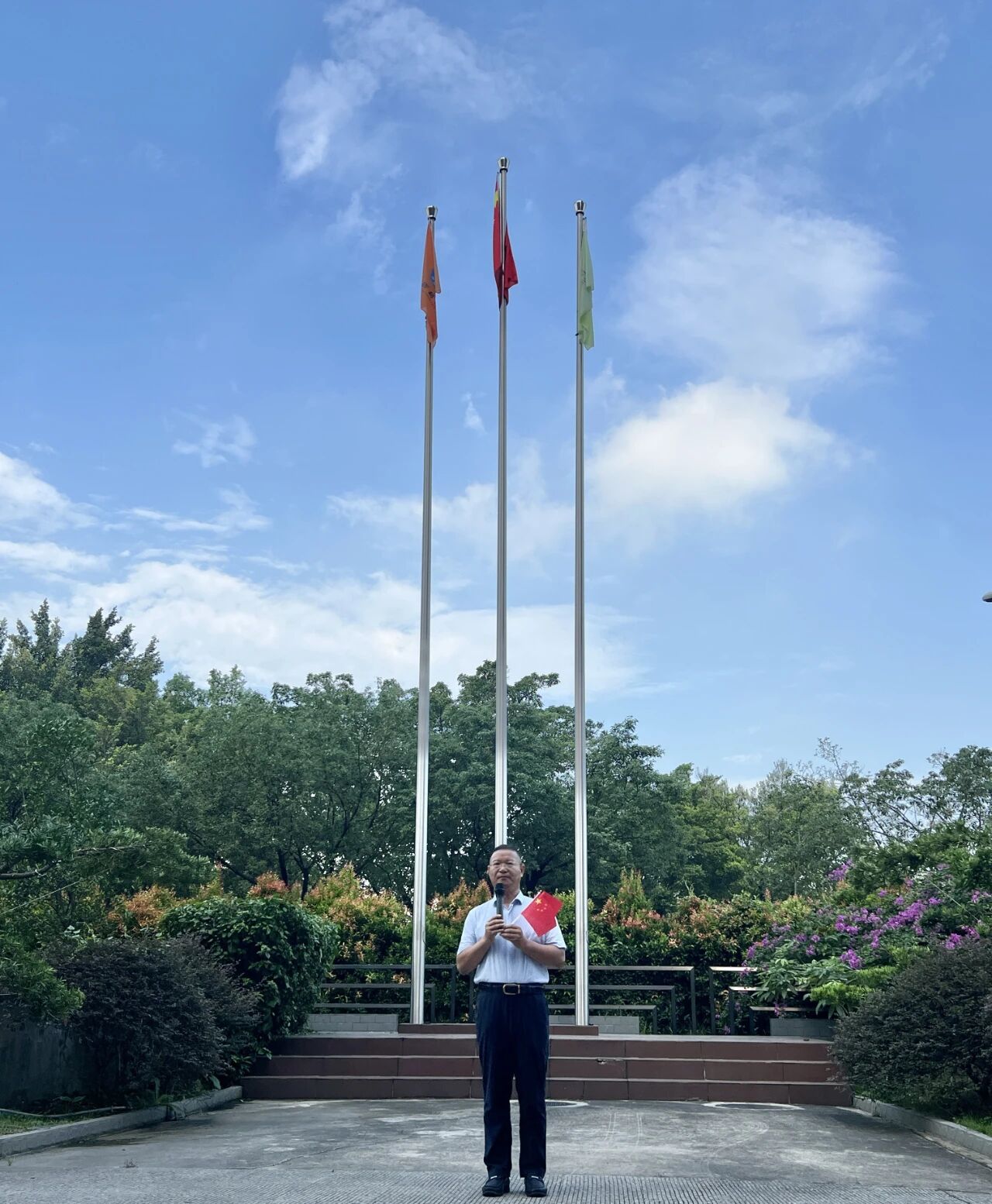 1759196736474837.jpg 11.jpg