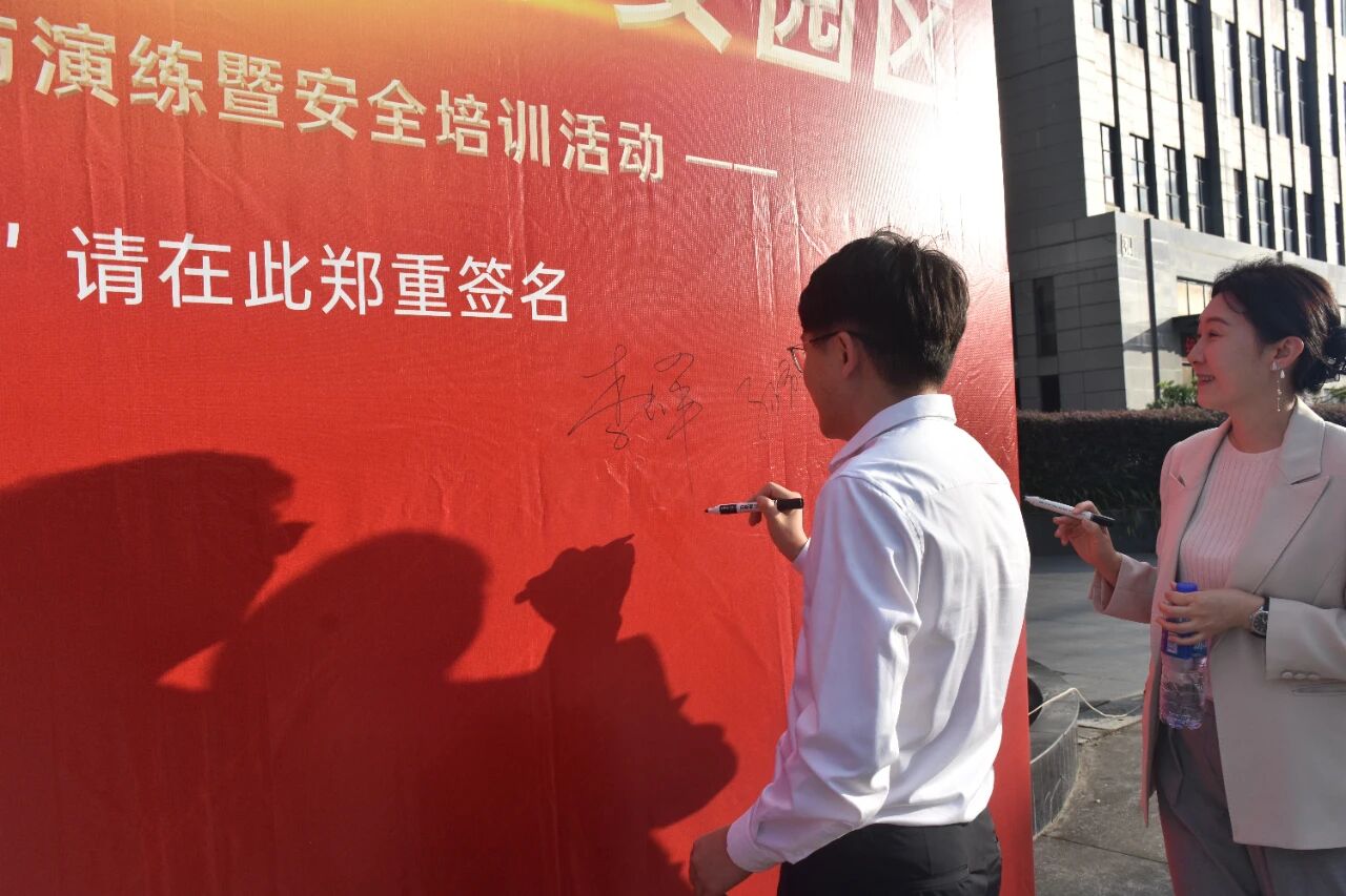 1762422440799528.jpg 18.jpg